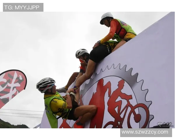 成都攀岩队团队协作引发热议探讨攀岩运动的合作与竞争关系