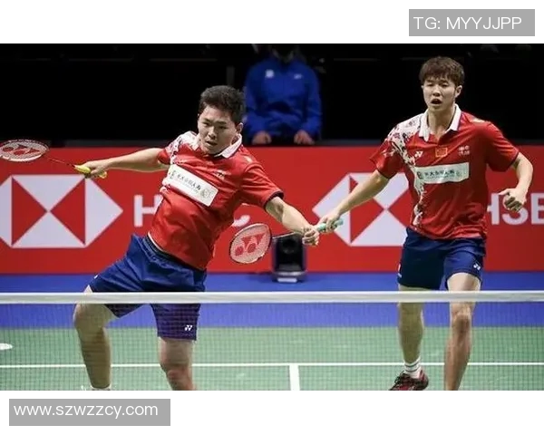 上海羽毛球队实力引发热议球迷对其表现和未来发展展开激烈讨论