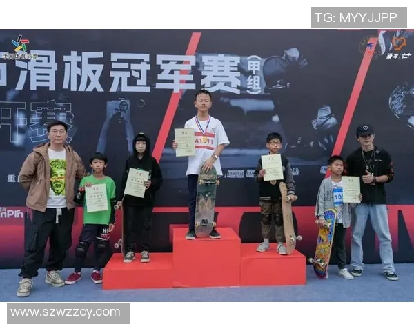 重庆滑板队的灵活性揭秘:滑板文化与运动精神的完美结合 重庆滑板队的灵活性揭秘:滑板文化与运动精神的完美结合