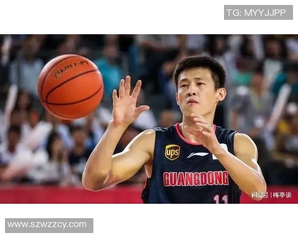 周鹏：从篮球场上的传奇到生活中的榜样，探索他的奋斗与坚持之路