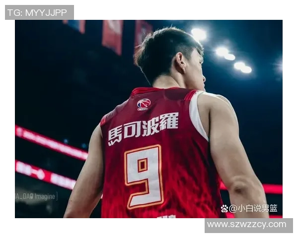 周鹏：从篮球场上的拼搏者到生活中的多面手，探索他的成长与转变之路