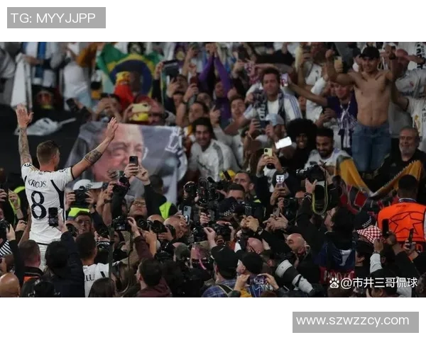 欧冠门票系统崩溃数万球迷排队长达12小时争抢梦寐以求的门票