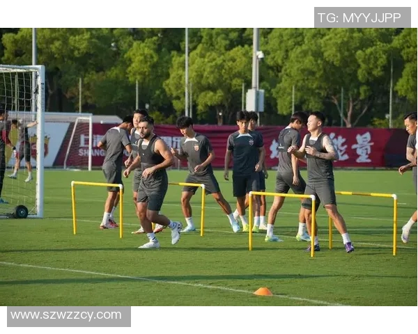 热刺主场迎战宾福特争夺英超积分全力以赴展现球队实力